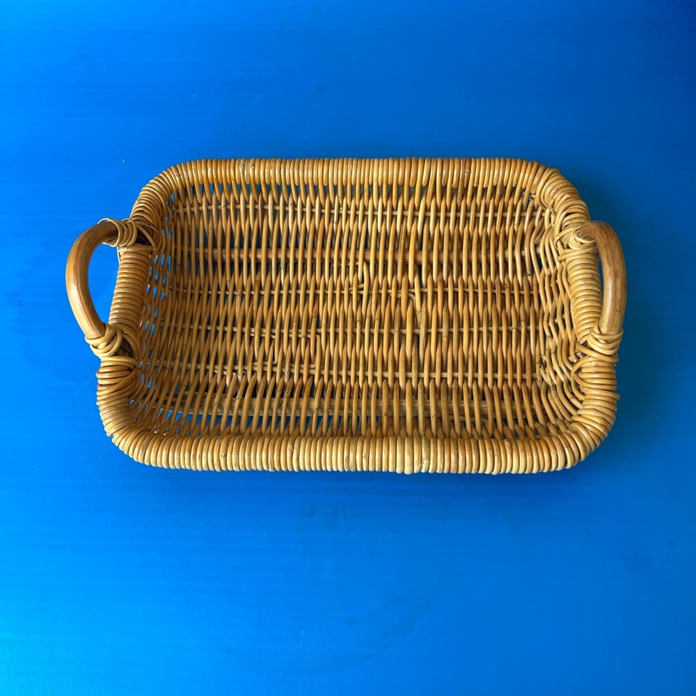 Wicker basket with handles